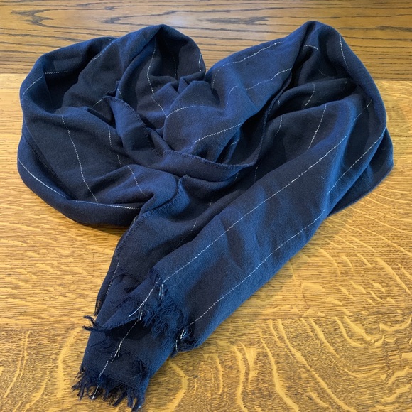 J Crew Stripe Scarf Navy made in Italy - Picture 4 of 4